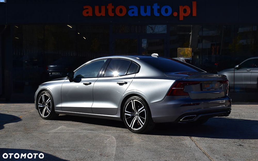 Volvo S60 B5 B AWD R-Design - 24