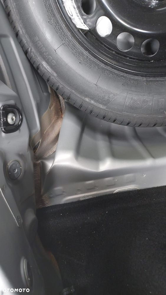 Dacia Sandero 1.0 SCe Essential - 9