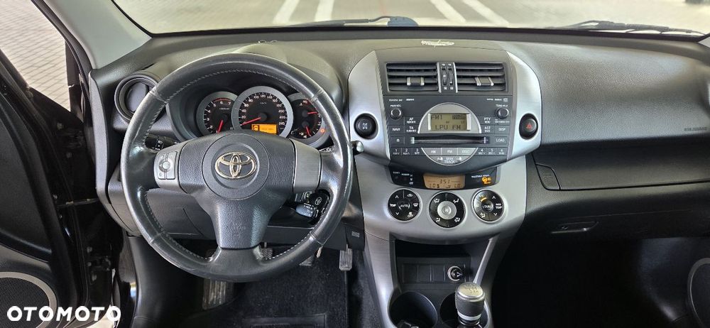 Toyota RAV4 2.2 D-4D 4x4 Sol - 24