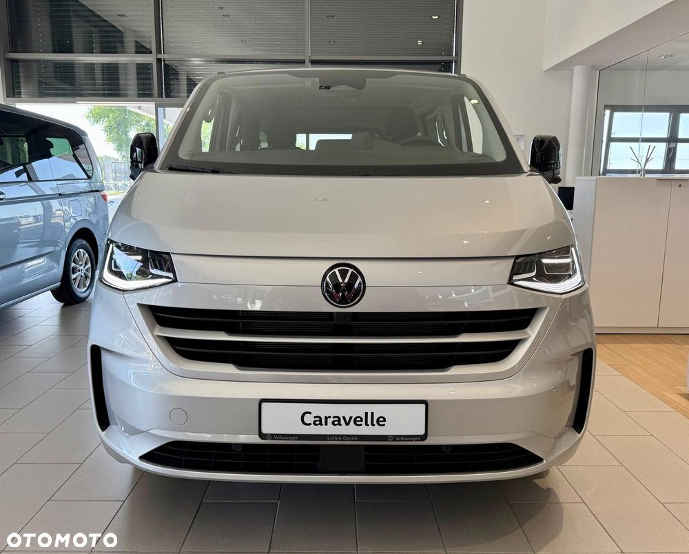 Volkswagen Caravelle - 3