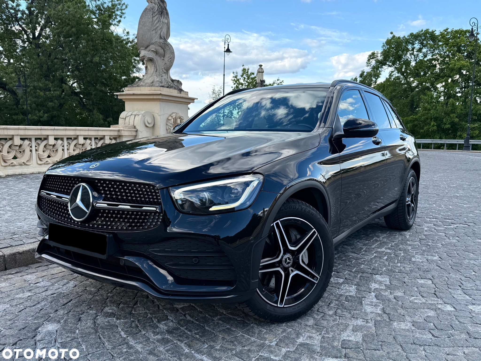 Mercedes-Benz GLC 220 d 4Matic 9G-TRONIC AMG Line - 12