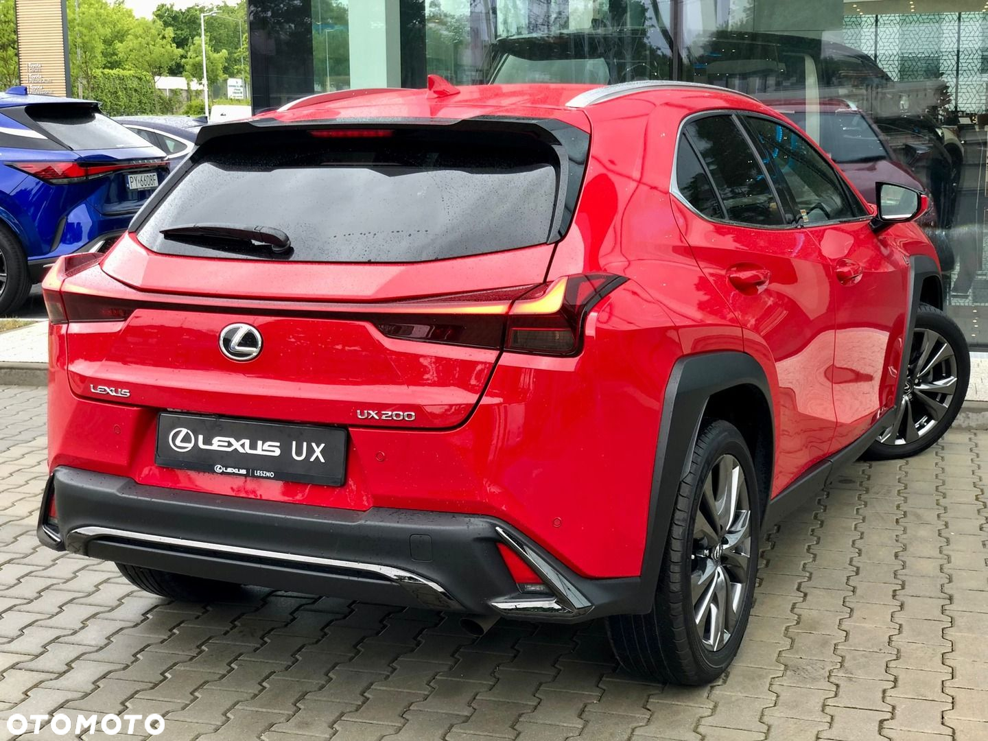 Lexus UX - 12