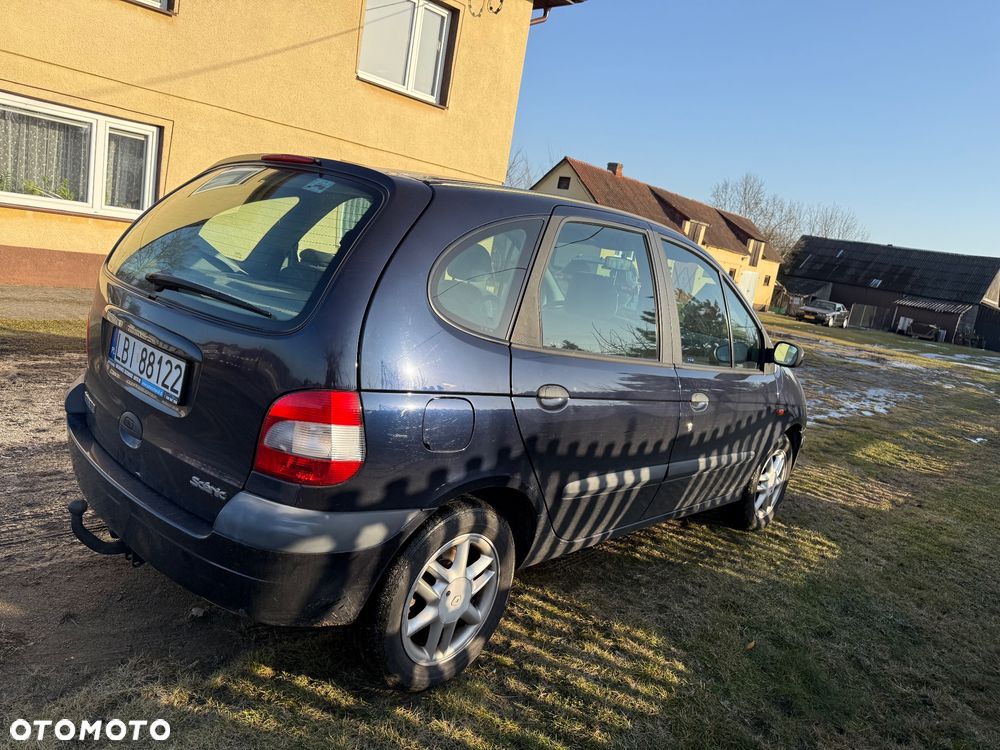 Renault Scenic 1.6 16V EXpression - 19