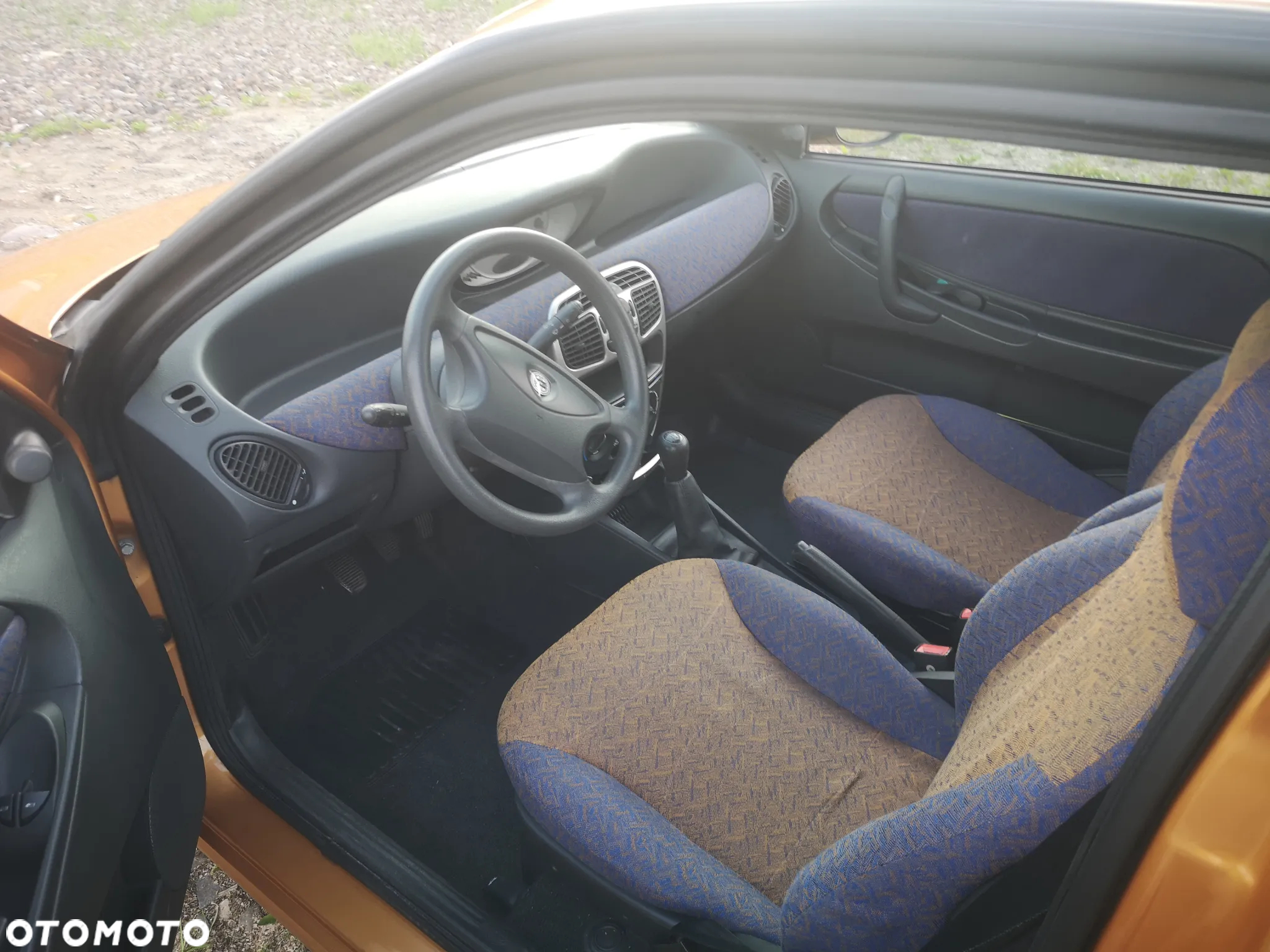 Lancia Ypsilon - 9