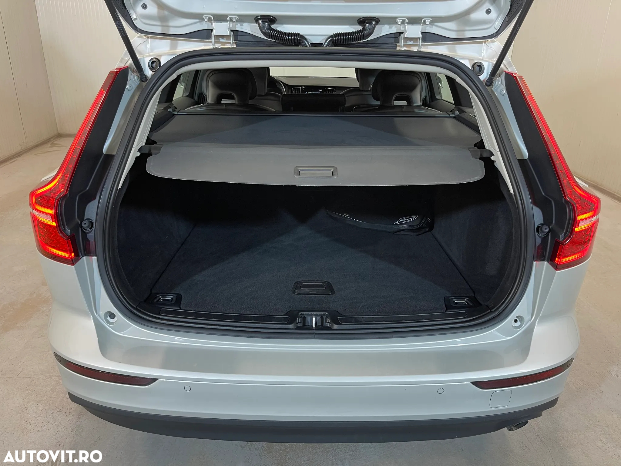 Volvo V60 D3 Geartronic Momentum - 12