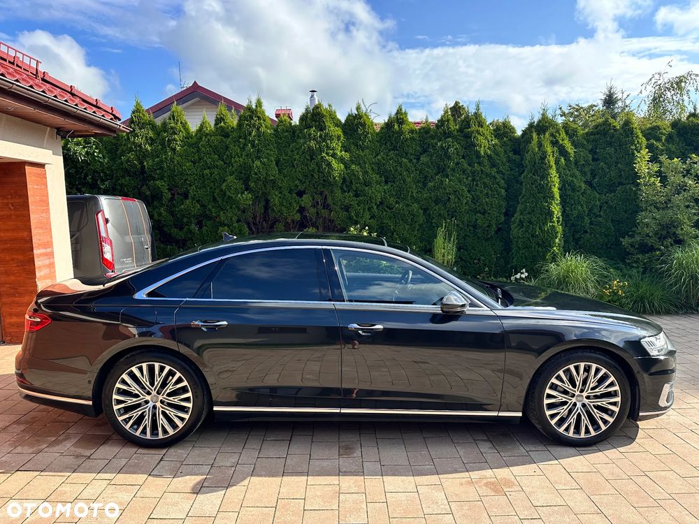 Audi A8 - 7