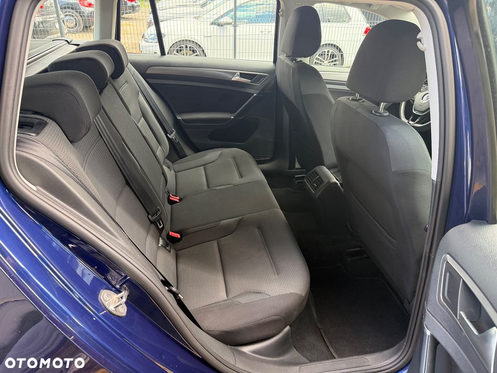 Volkswagen Golf 1.6 TDI BMT Comfortline - 28