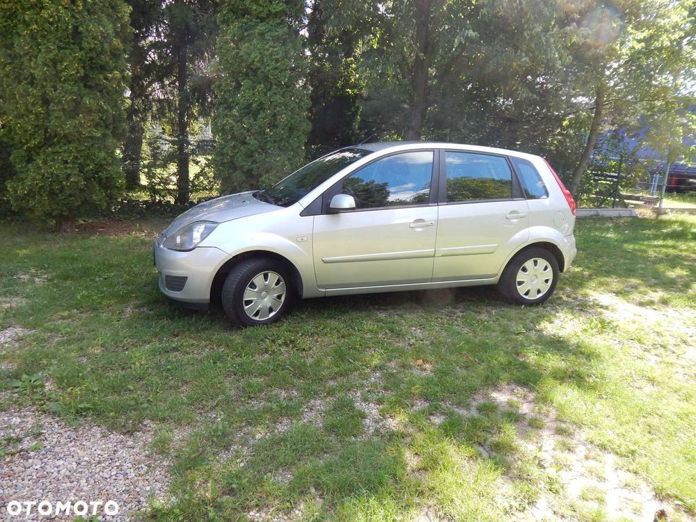 Ford Fiesta 1.3 Trend - 2