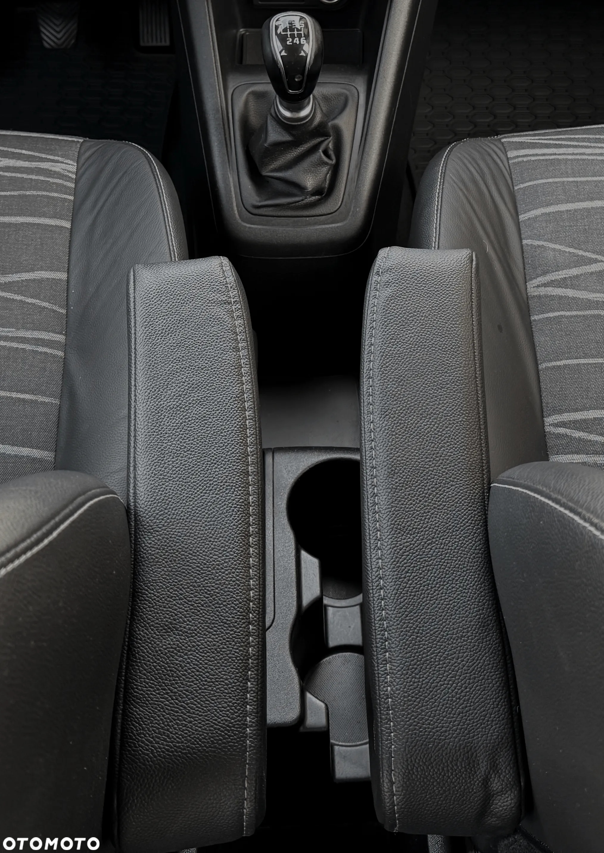 Kia Venga 1.6 Business Line - 26