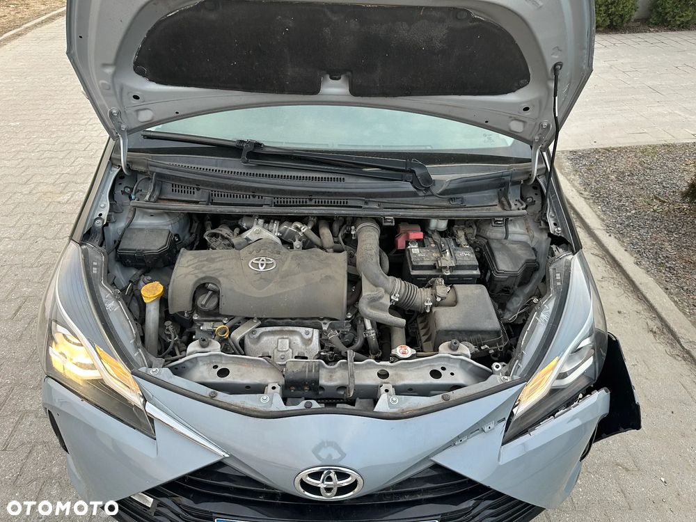 Toyota Yaris 1.5 Dynamic CVT - 26
