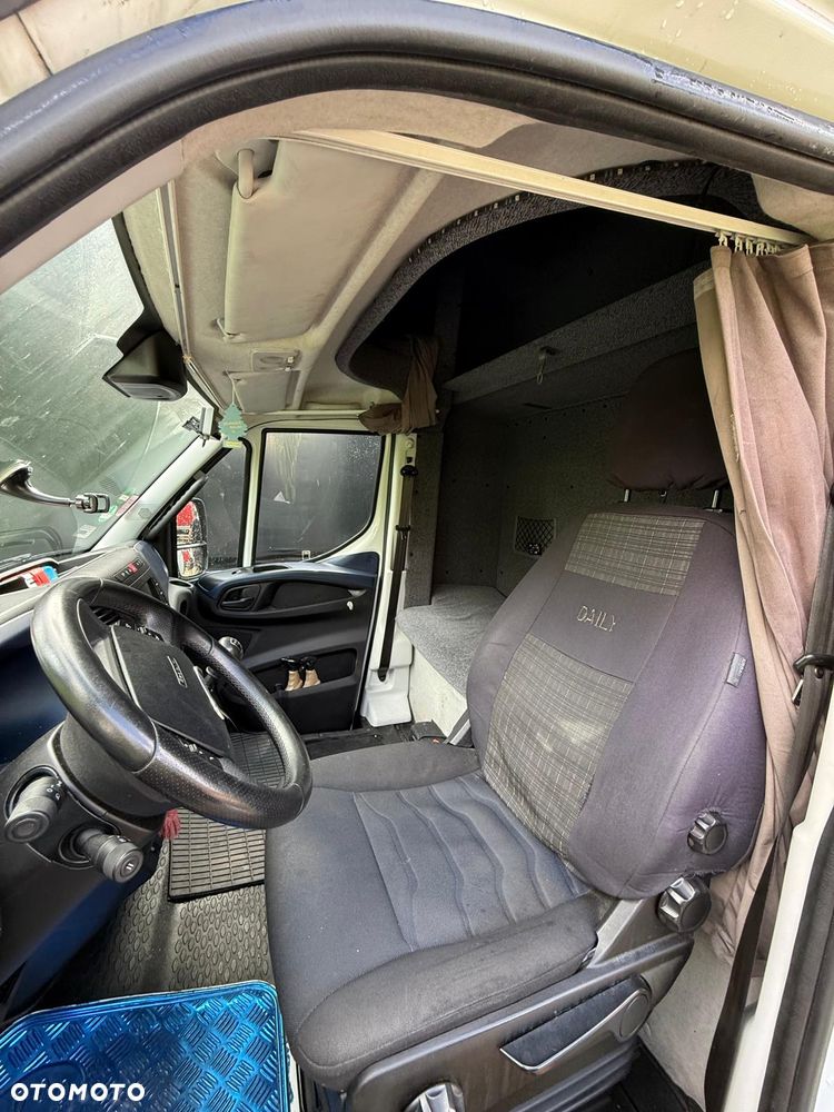 Iveco Daily 70C - 15