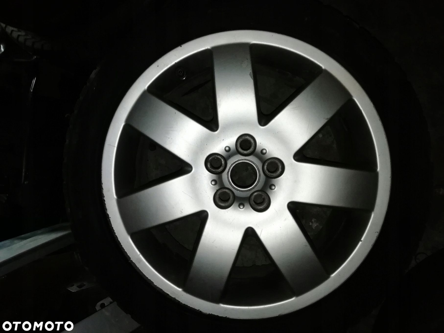 Felgi aluminiowe LAND ROVER 20 5x120 ET53 8,5J - 2