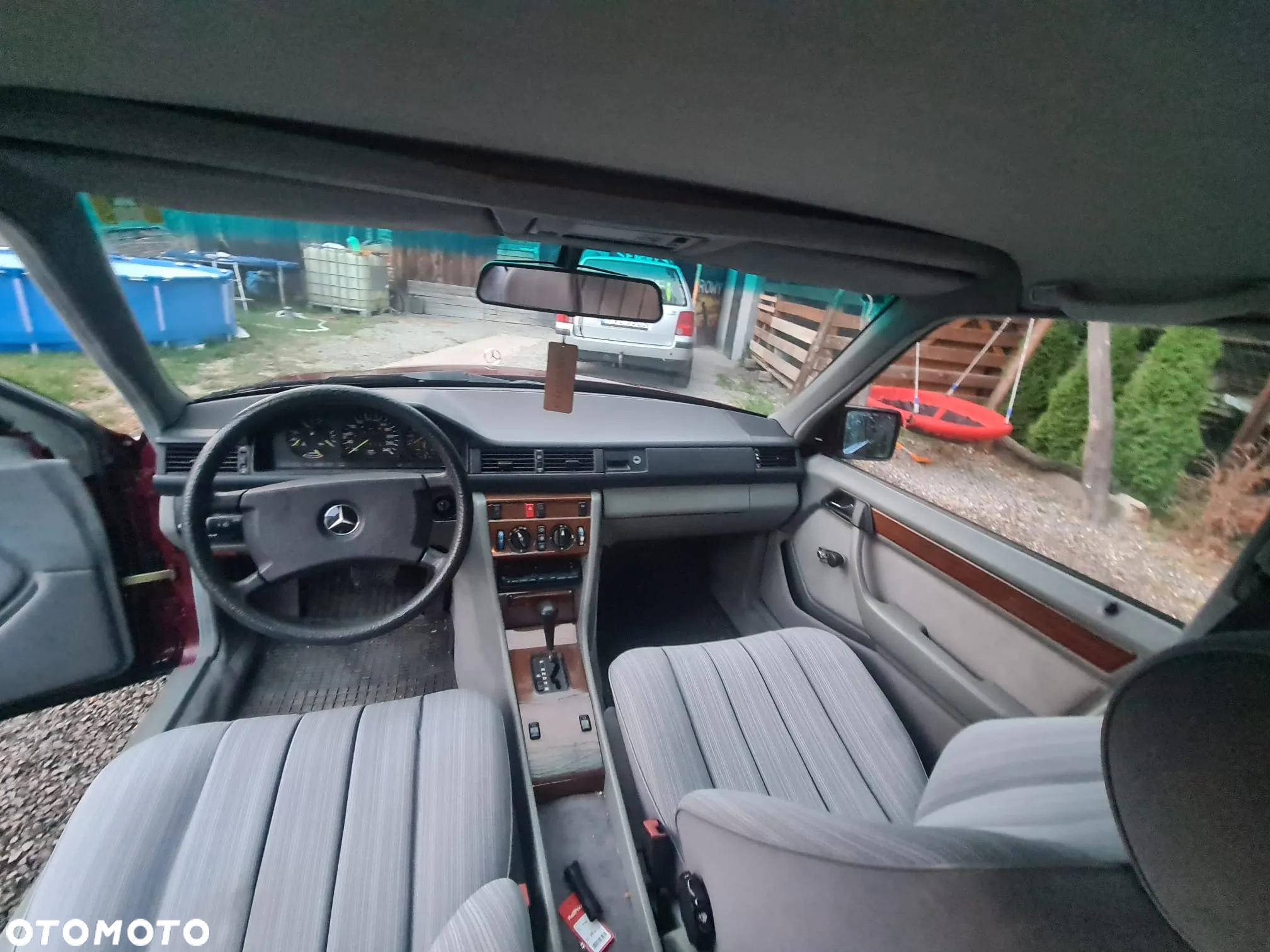 Mercedes-Benz W124 (1984-1993) - 16