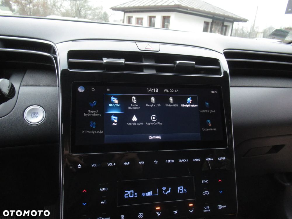 Hyundai Tucson 1.6 T-GDi HEV Executive 2WD - 29