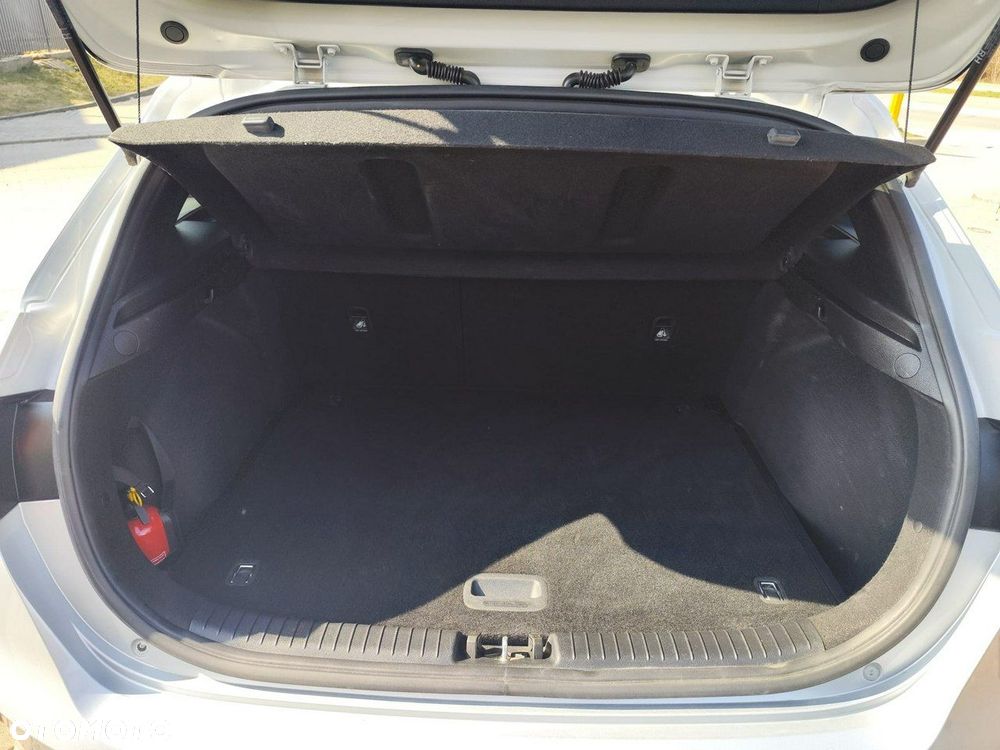 Kia Ceed 1.5 T-GDI L Business Line - 28