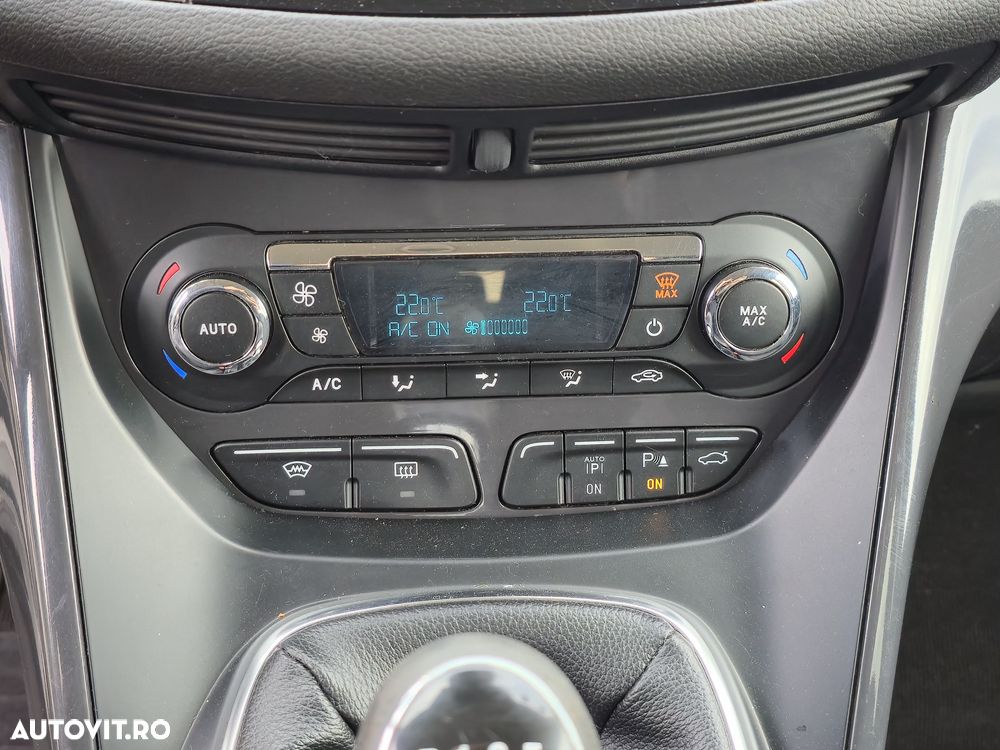 Ford Kuga 2.0 TDCi 2x4 SYNC - 12