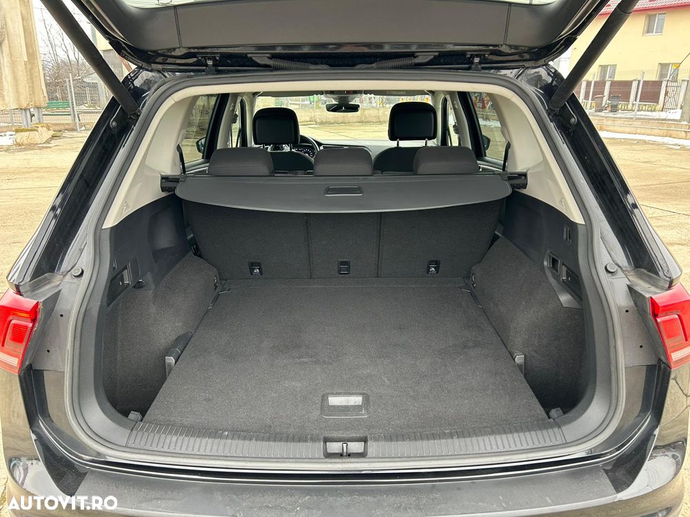 Volkswagen Tiguan 2.0 TDI SCR DSG ACTIVE - 9