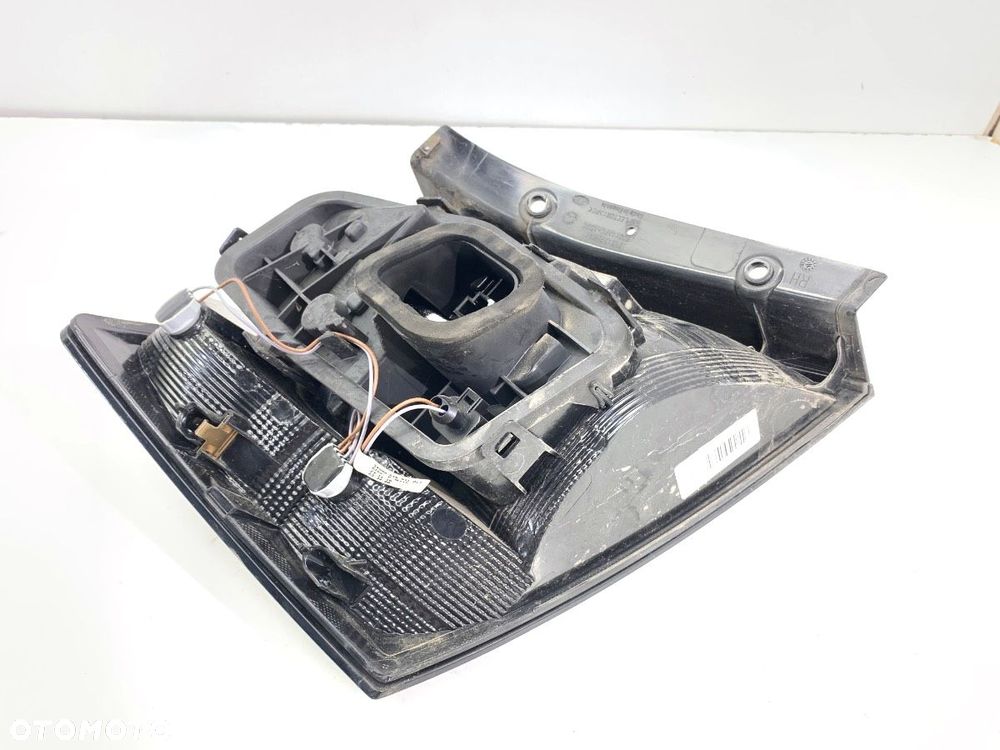 LAMPA PRAWY TYŁ  SKODA FABIA III (NJ3) 2014 - 2022 1.0 44 kW [60 KM] benzyna 2014 - 2022 6V6945096 - 3