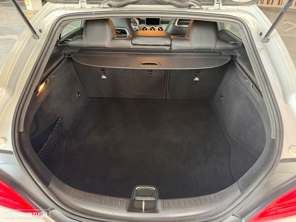 Mercedes-Benz CLA 220 d Shooting Brake AMG Line Aut. - 16