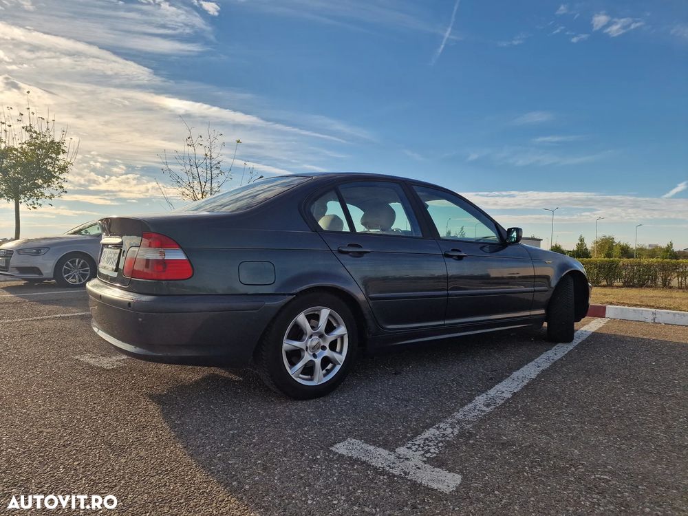 BMW Seria 3 318i - 22