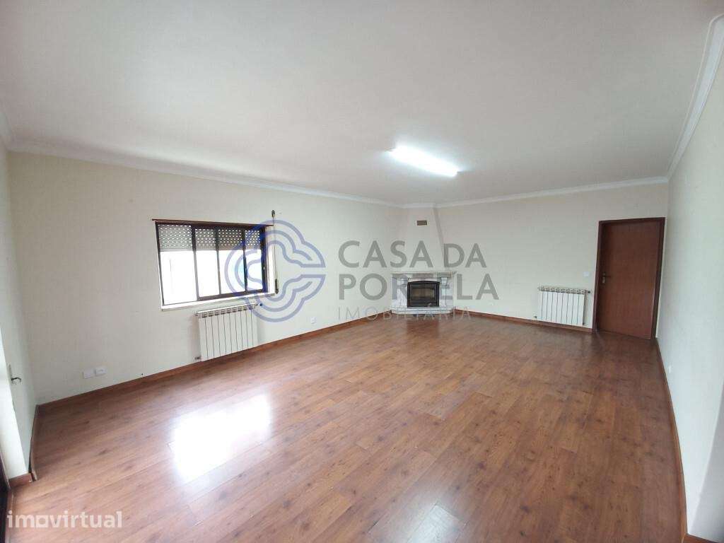 Moradia T4 com garagem na cidade de Tomar - Grande imagem: 4/56