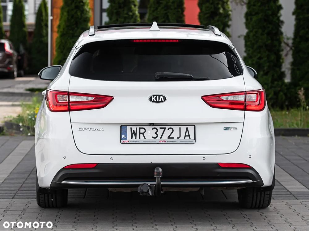 Kia Optima - 11