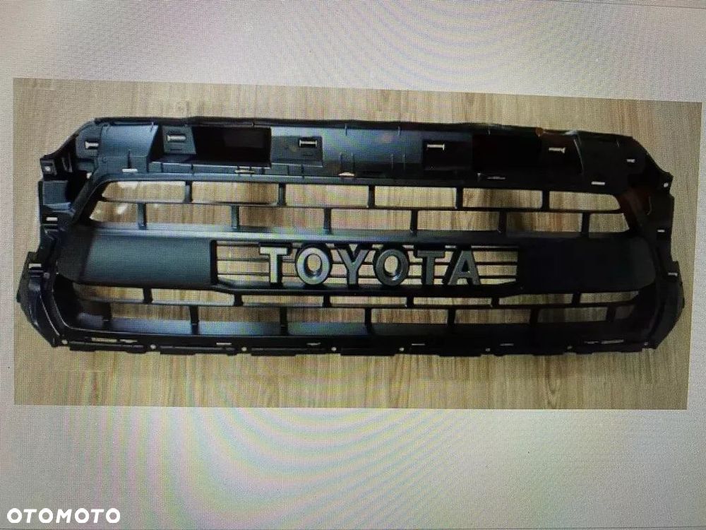 Grill, atrapa 2012-2015 Toyota Tacoma - 1