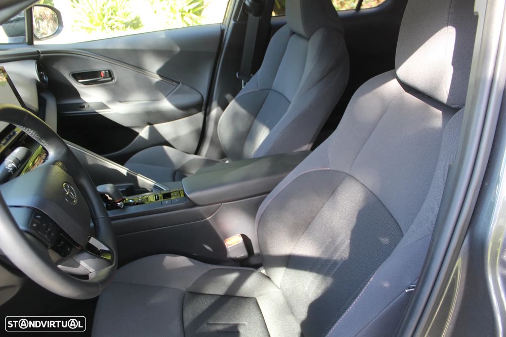 Toyota C-HR 2.0 Hybrid Exclusive+P.Luxury - 12