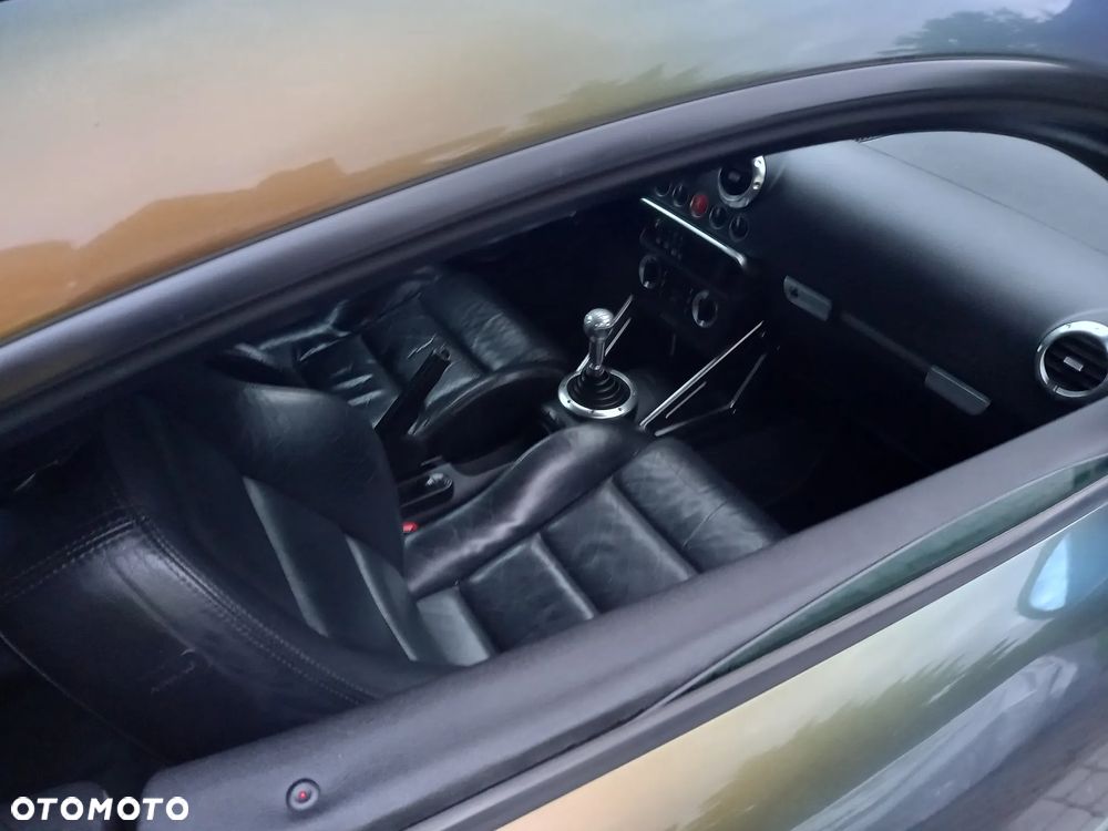 Audi TT Coupé 1.8 T - 16