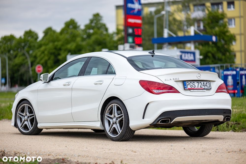 Mercedes-Benz CLA 250 7G-DCT - 7