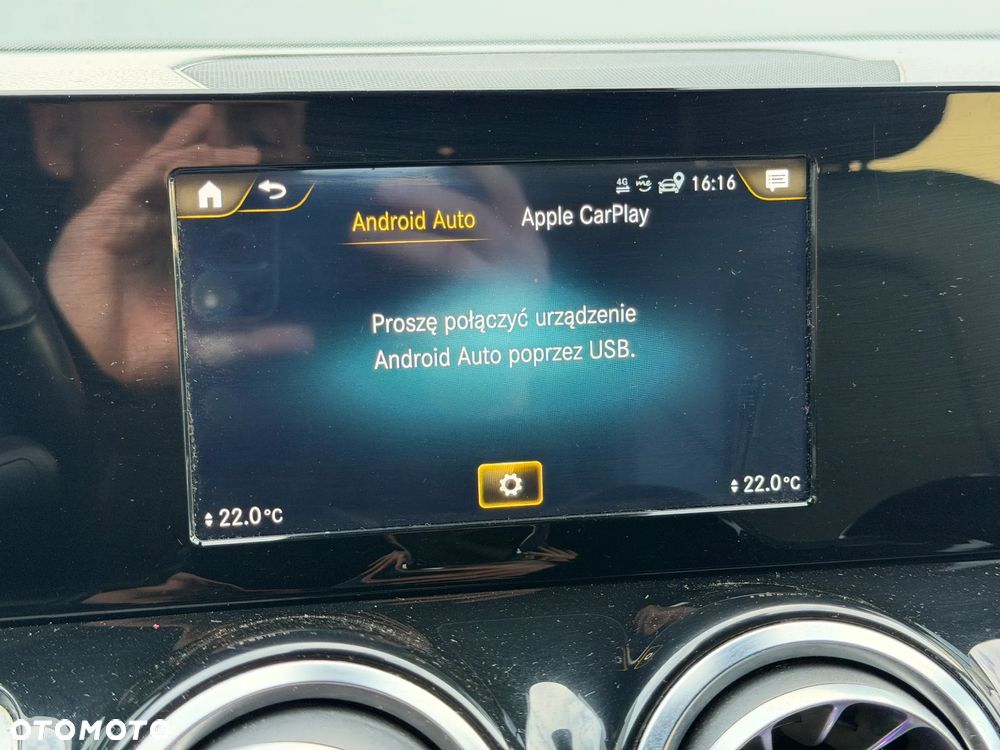 Mercedes-Benz GLB 200 Progressive 7G-DCT - 36