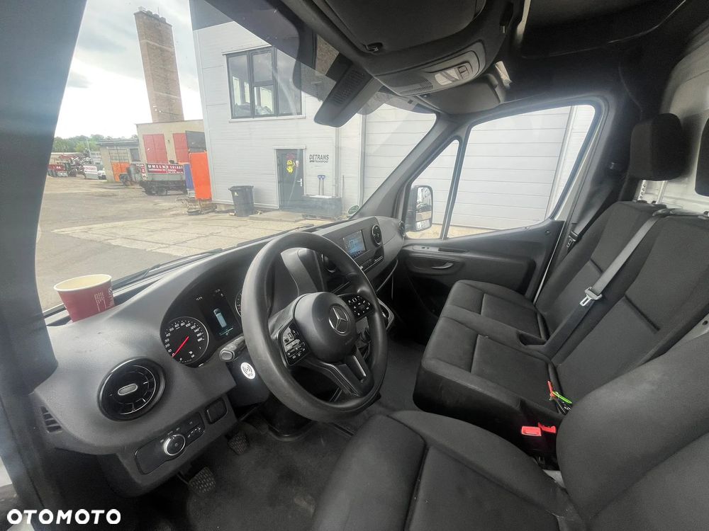 Mercedes-Benz SPRINTER - 5