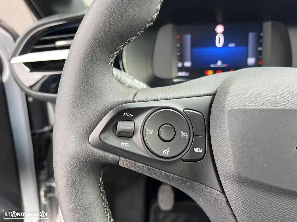 Opel Corsa 1.2 T GS - 11