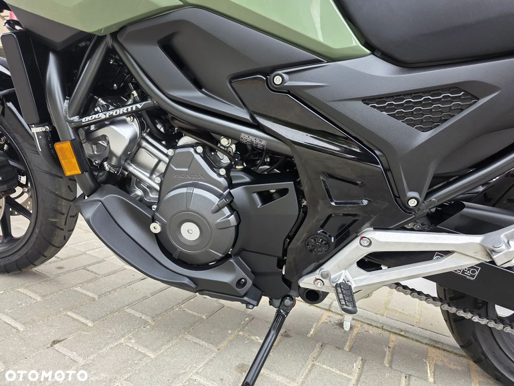 Honda NC - 23