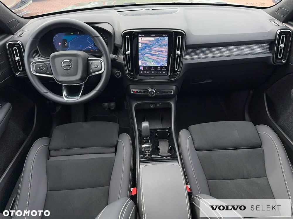 Volvo XC 40 B4 Ultra Dark - 17