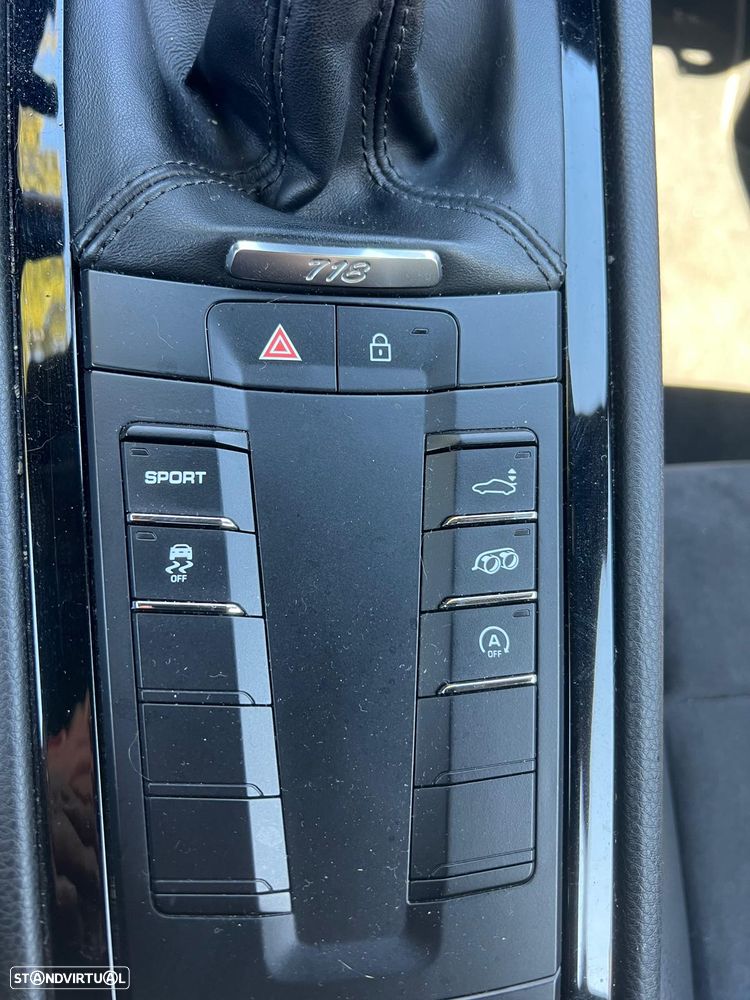 Porsche 718 Cayman - 18