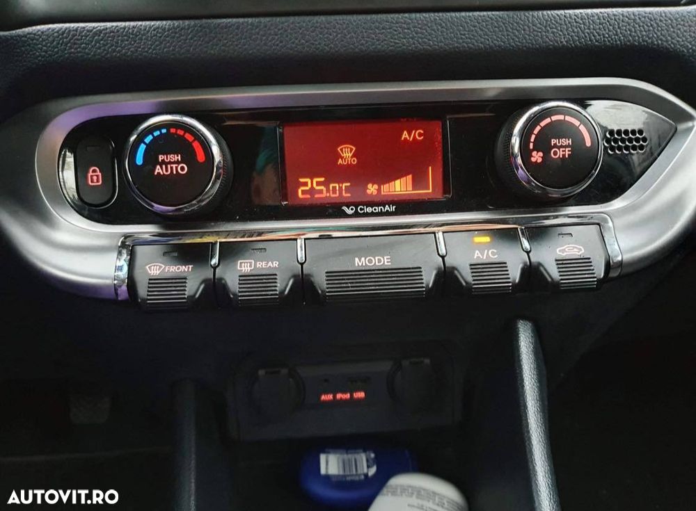 Kia Rio - 10