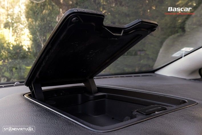 Ford S-Max 2.0 TDCi Titanium 7L - 21