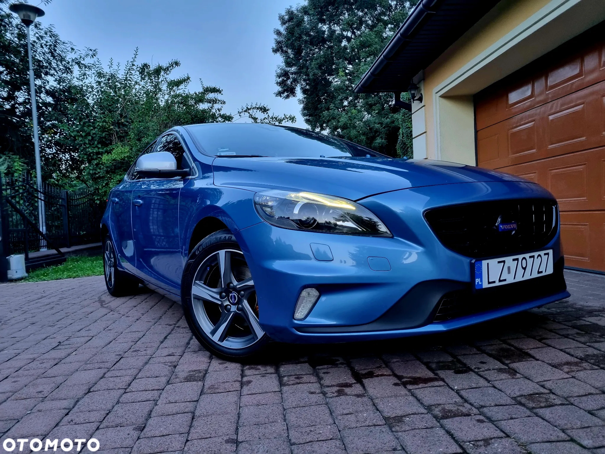 Volvo V40 D2 Drive-E R-Design Kinetic - 7