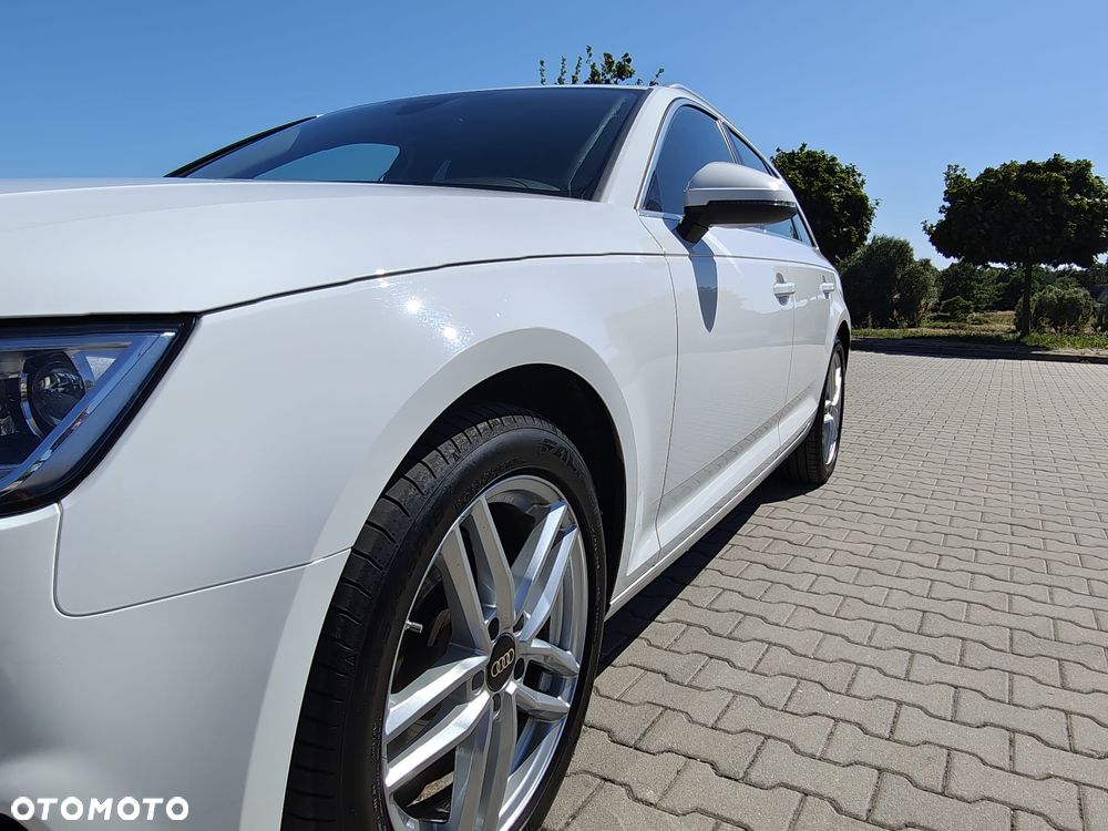 Audi A4 Avant 2.0 TDI S tronic - 28