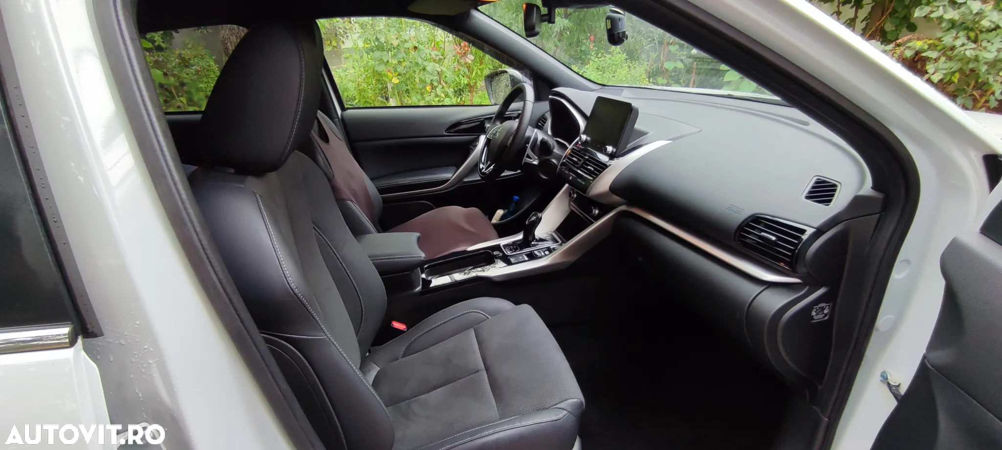 Mitsubishi Eclipse-Cross - 11