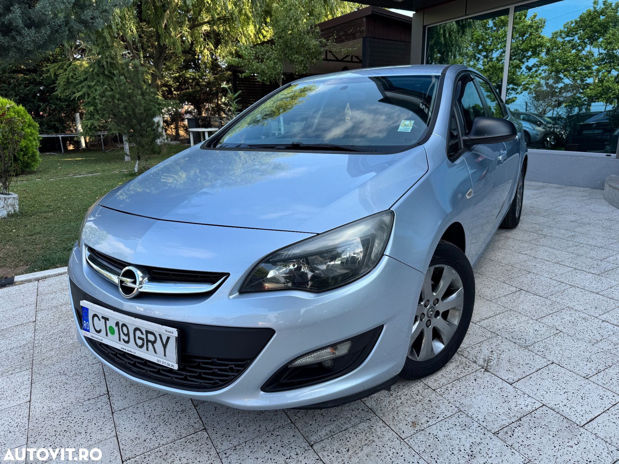 Opel Astra - 1