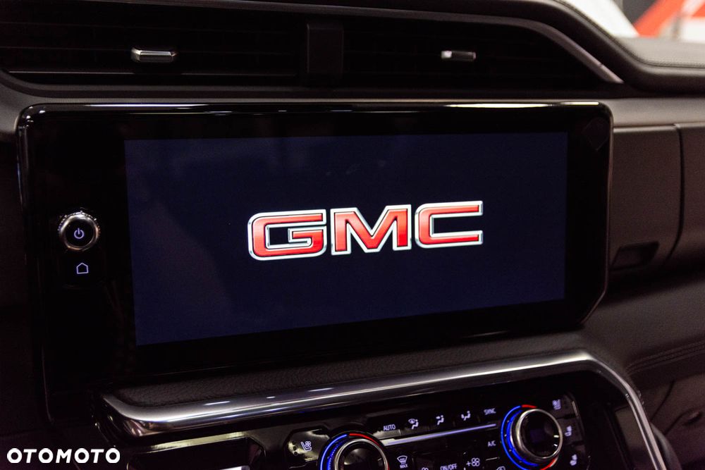 GMC Sierra - 25
