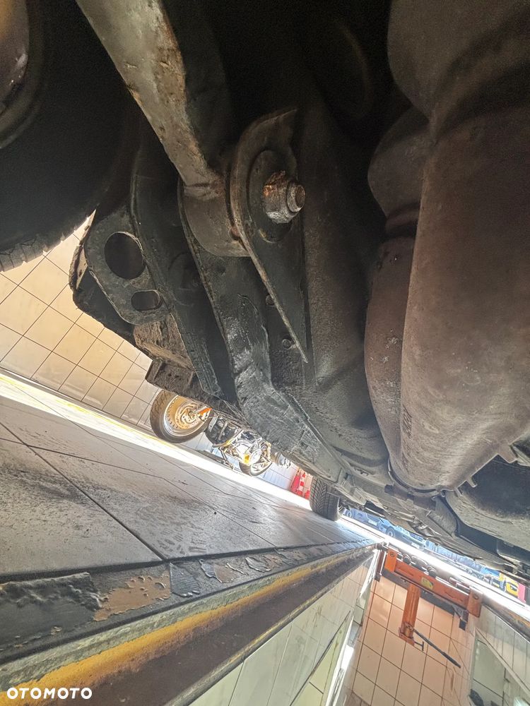 Jaguar XJ Soverign 3.2i - 17