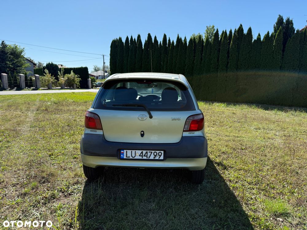 Toyota Yaris - 6