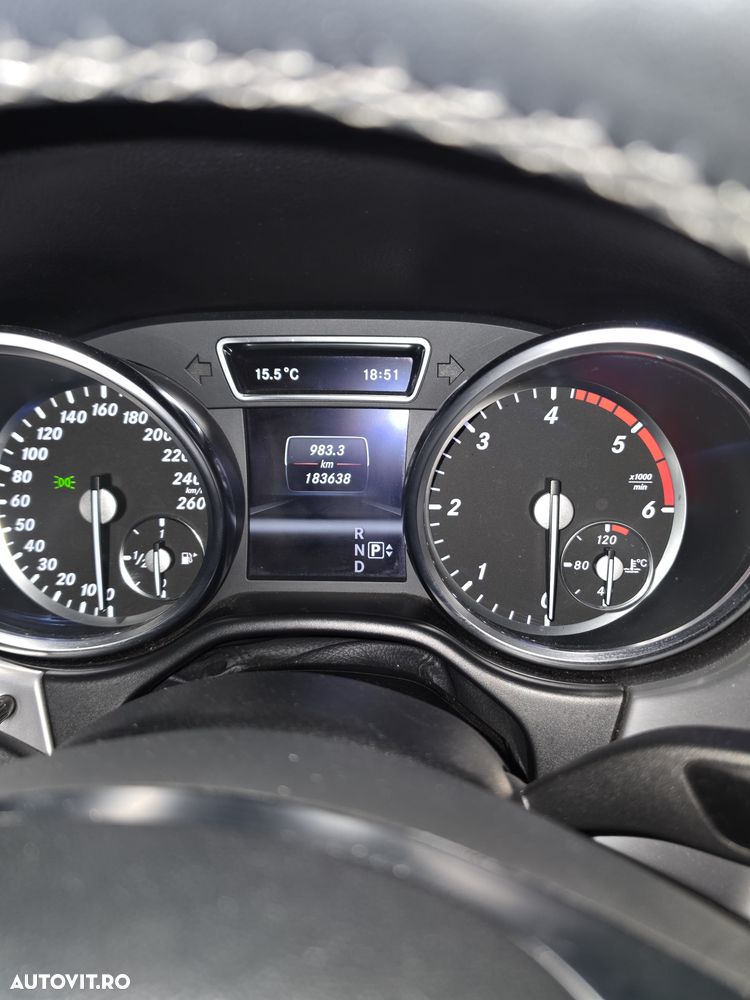Mercedes-Benz ML 350 BlueTEC 4MATIC Aut - 11