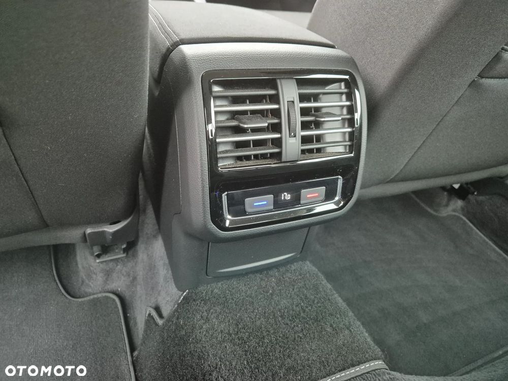 Volkswagen Passat 1.6 TDI BMT Comfortline - 20