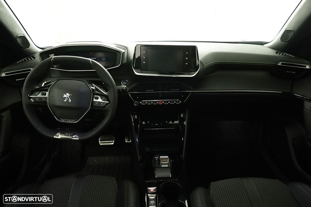 Peugeot 2008 1.2 PureTech GT EAT8 - 8