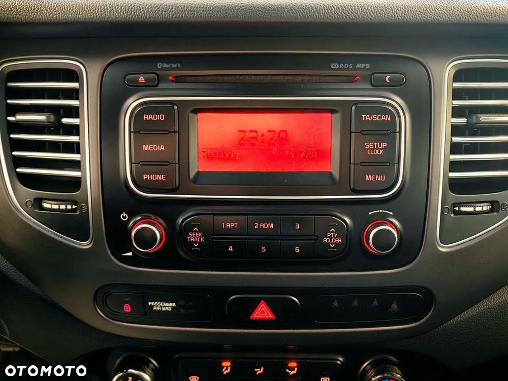 Kia Carens 1.6 GDI ISG Vision - 13
