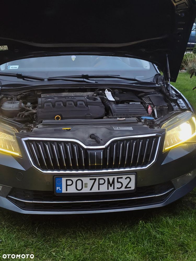 Skoda Superb 2.0 TDI Ambition - 16